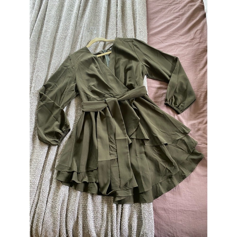 Cosonsen | Ruffle Mini Dress - Picture 4 of 10